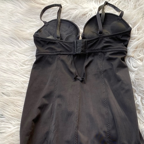 SOLD✔️ H&M Satin slip Dress - Picture 4 of 8